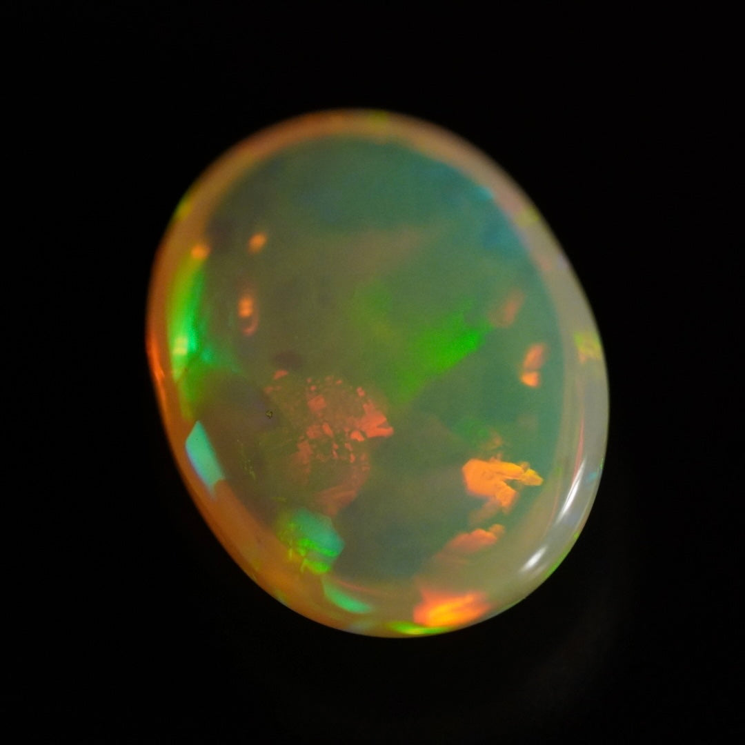 2.61 Karat traumhafter äthiopischer Welo-Opal - Éclaire Opal