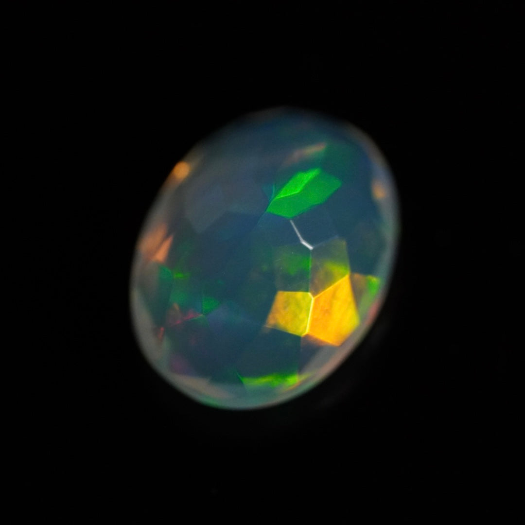 1.47 Karat exklusiver facettierter Welo Opal - Éclaire Opal