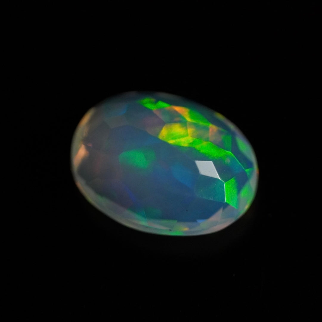 1.47 Karat exklusiver facettierter Welo Opal - Éclaire Opal