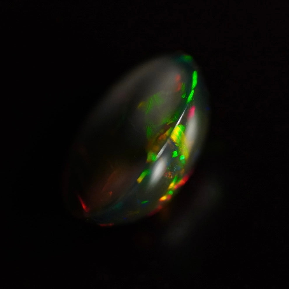 2.35 Karat traumhafter, dunkler äthiopischer Welo-Opal - Ténèbres Opal