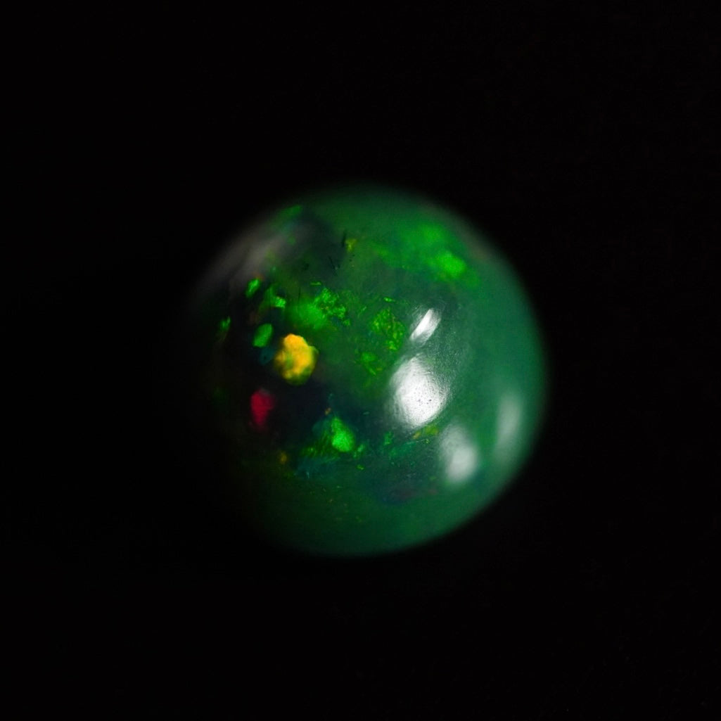 1.58 Karat wunderschöner, grünlicher Farb Welo Opal - Féerique Opal
