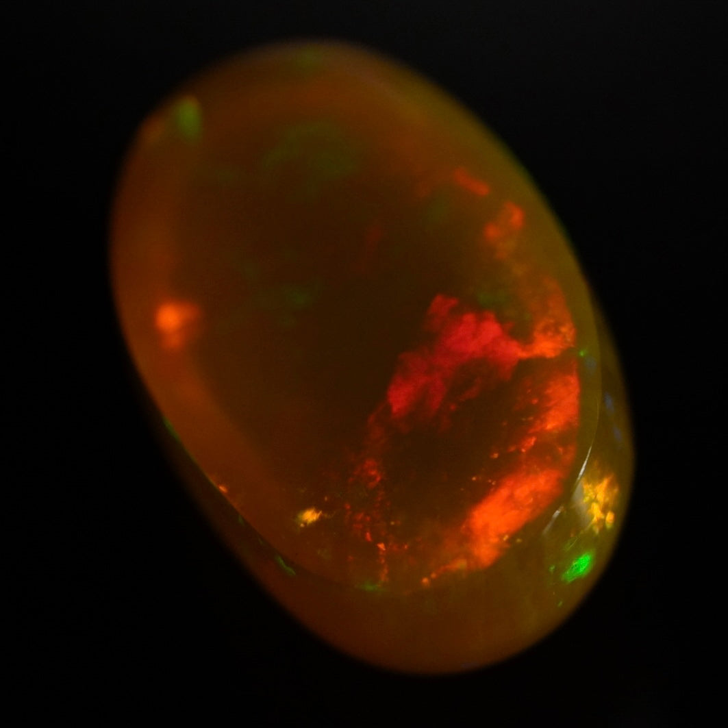 8.96 Karat traumhafte Farben, äthiopischer Welo Opal - Sépia Opal